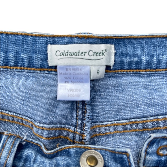 Coldwater Creek High Waisted Straight Leg Mom Medium Wash Denim Jeans Size 6 - Picture 9 of 10